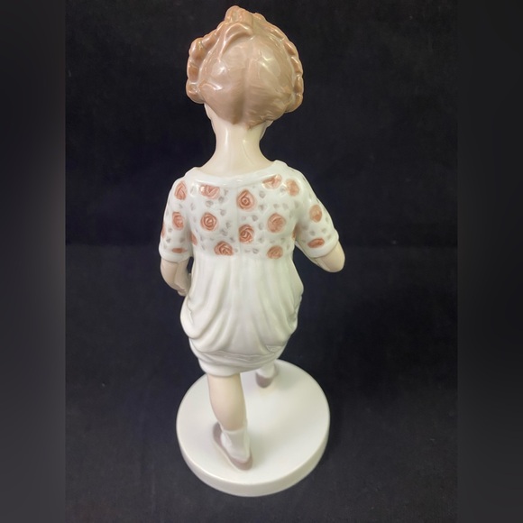 Bing and Grondahl B&G Good toes, bad toes Dancing Girl Figurine #1794 Denmark - Picture 4 of 15